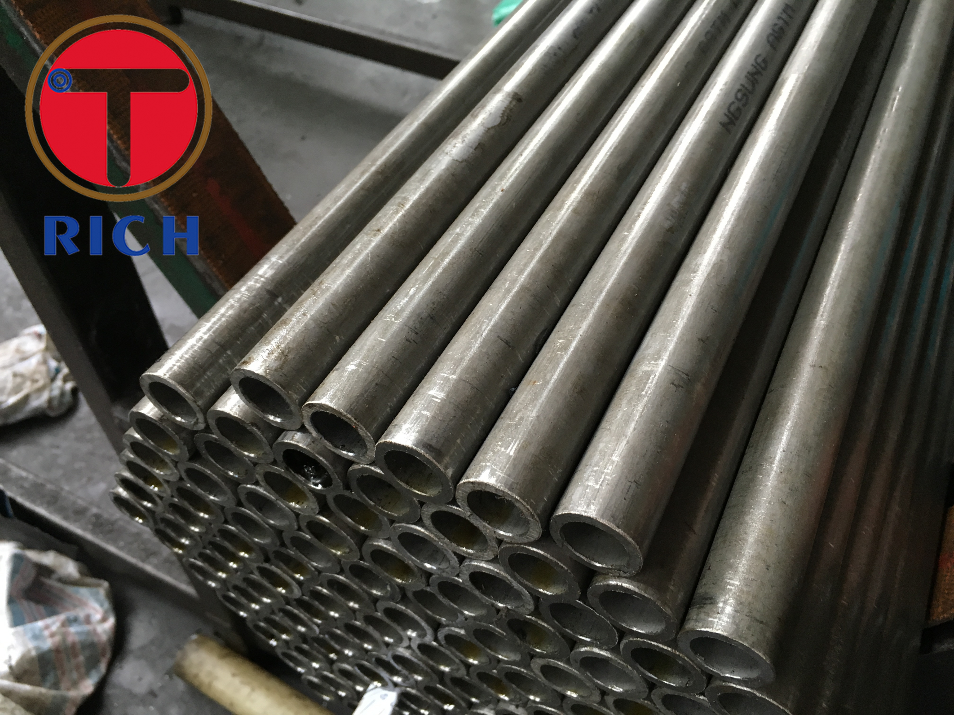 Cold Rolling Automotive ASTM A295 Bearing Steel Tube