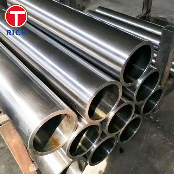 The Difference Between Precision Steel Pipe and Seamless Steel Pipe
