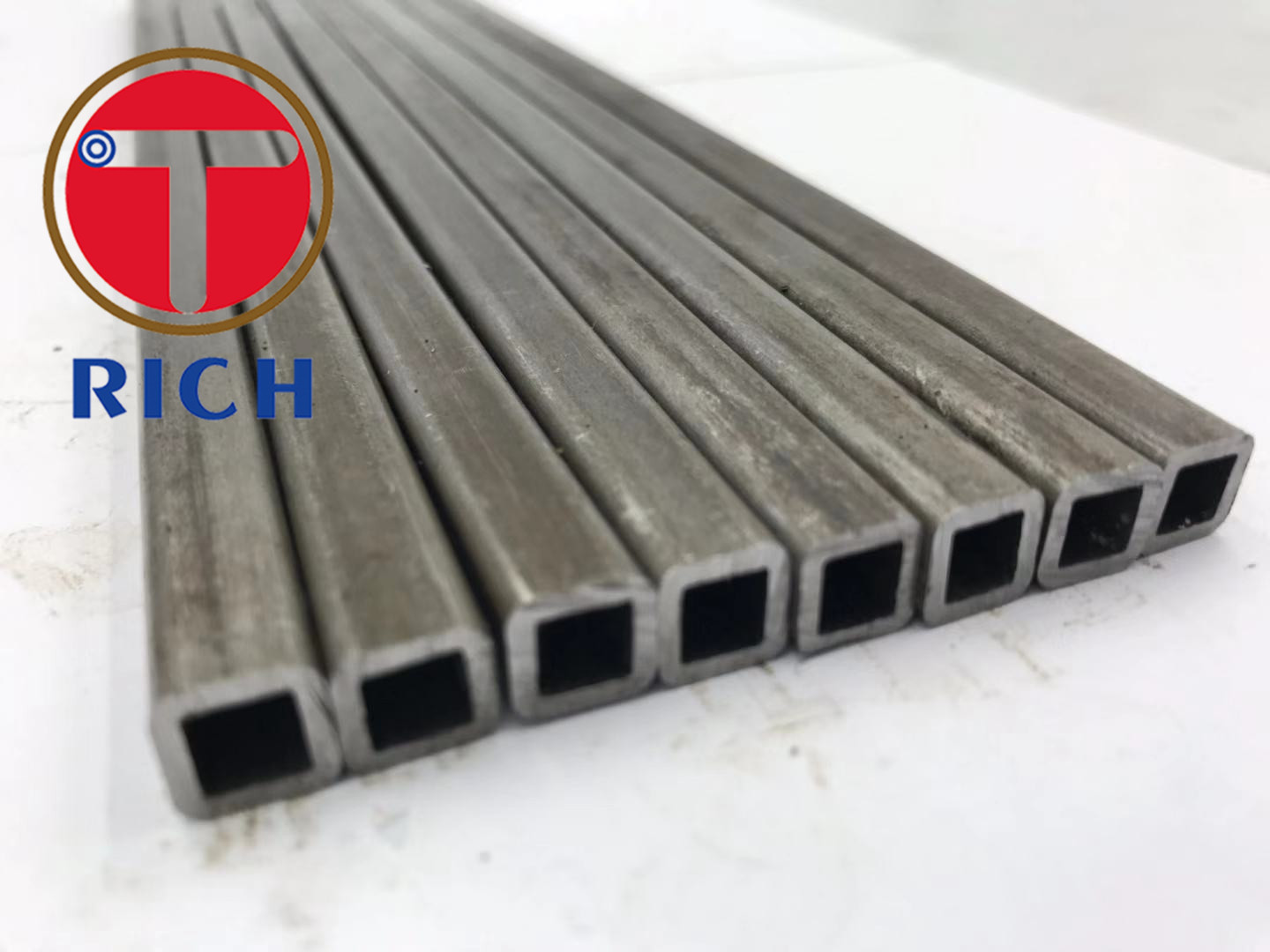 ASTM A500 Gr C Carbon MS Steel Seamless Square Tube 1020 Small Diameter A500 Square Telescopic Tube